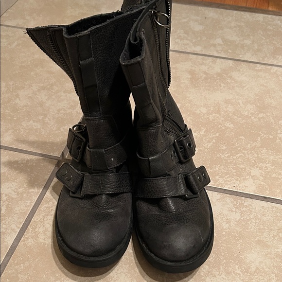 ASH Excellent Condition Black Leather Buckle Boots! Adorable Size 39/9 - Picture 1 of 8